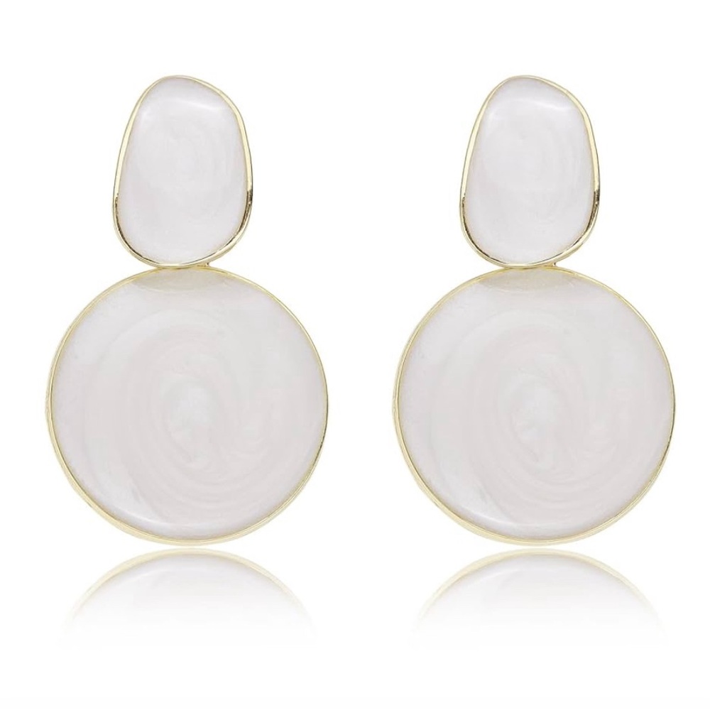 Dangle drop earrings